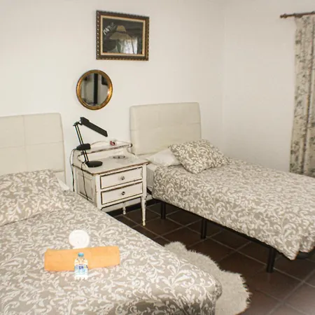 Dona Cris Guest house